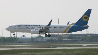 Photo of aircraft UR-PST operated by Ukraine International Airlines