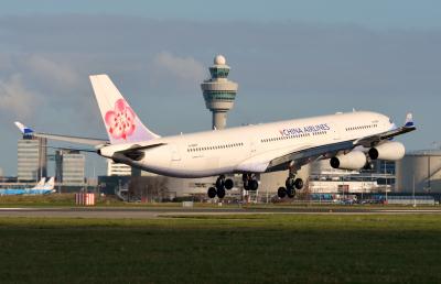 Photo of aircraft B-18807 operated by China Airlines
