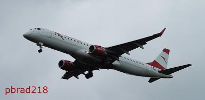 Image of aircraft registration OE-LWL - A ERJ-195-LR (ERJ-190-200 LR) operated by Austrian Airlines