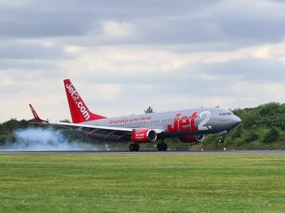 Photo of aircraft G-JZHX operated by Jet2