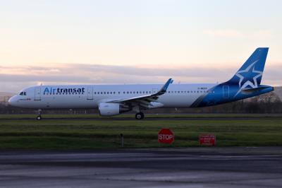 Photo of aircraft C-GEZX operated by Air Transat