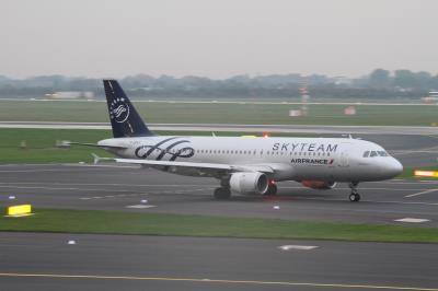 Photo of aircraft F-GFKY operated by Air France