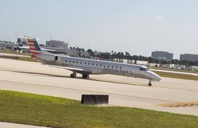 Photo of aircraft N922AE operated by American Eagle