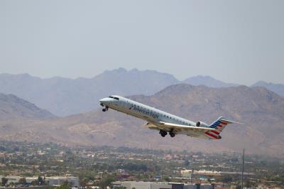 Photo of aircraft N716EV operated by American Eagle