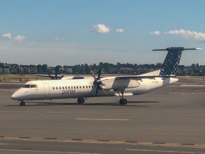 Photo of aircraft C-FLQY operated by Porter Airlines