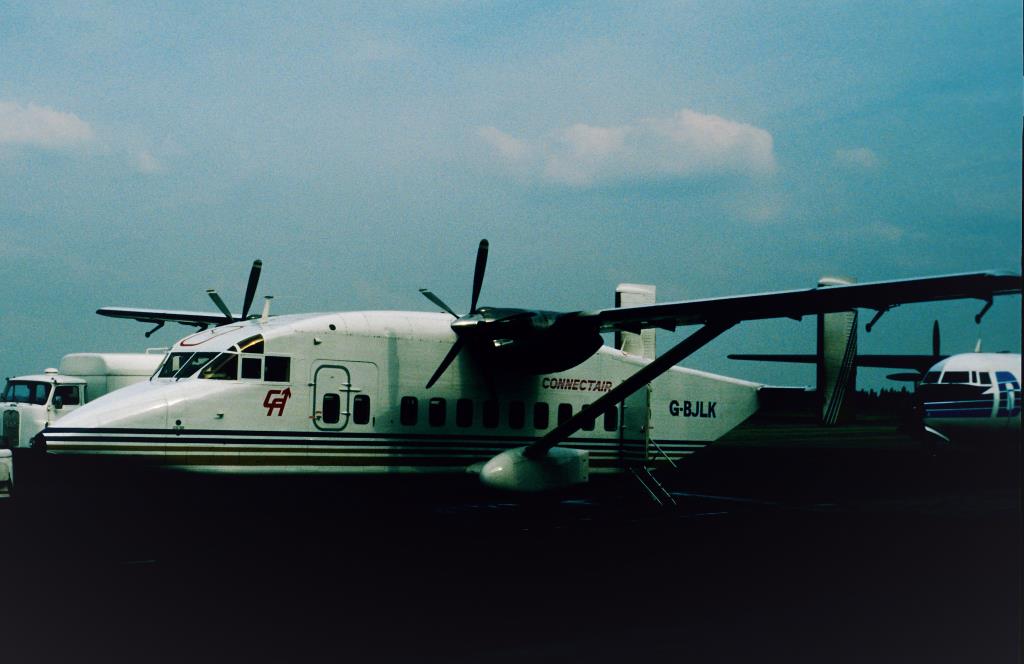 Photo of aircraft G-BJLK operated by Connectair