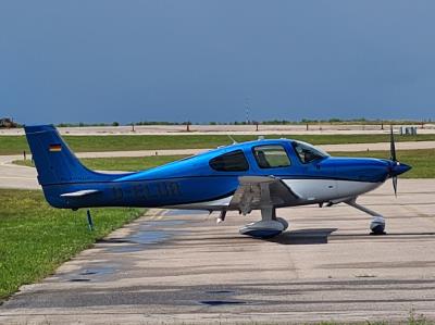 Photo of aircraft D-ELUR operated by Private Owner