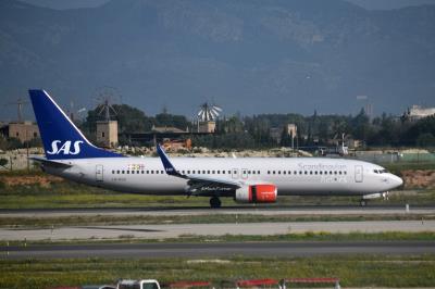 Image of aircraft registration LN-RGH - A 737-86N(WL) operated by SAS Scandinavian Airlines