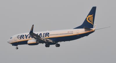 Photo of aircraft EI-EBT operated by Ryanair