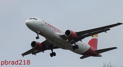 Image of aircraft registration EC-MBU - A A320-214 operated by Iberia Express