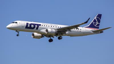 Photo of aircraft SP-LMC operated by LOT - Polish Airlines