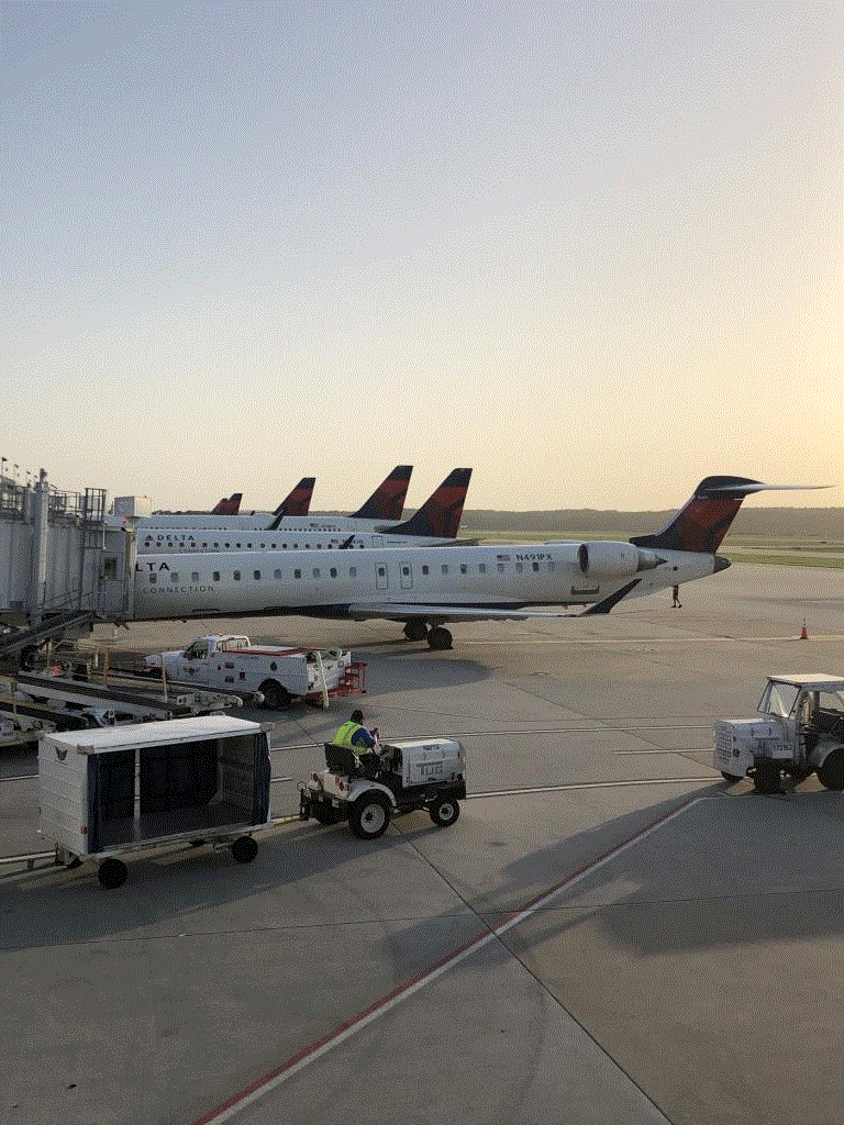 Photo of aircraft N491PX operated by Delta Connection