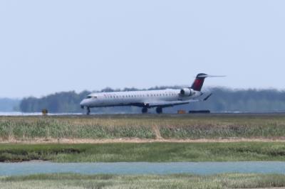 Photo of aircraft N927XJ operated by Endeavor Air