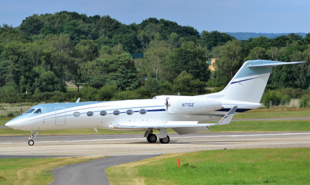 Photo of aircraft N71GE operated by National Air Services Co