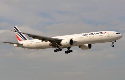 Photo of aircraft F-GZNI operated by Air France