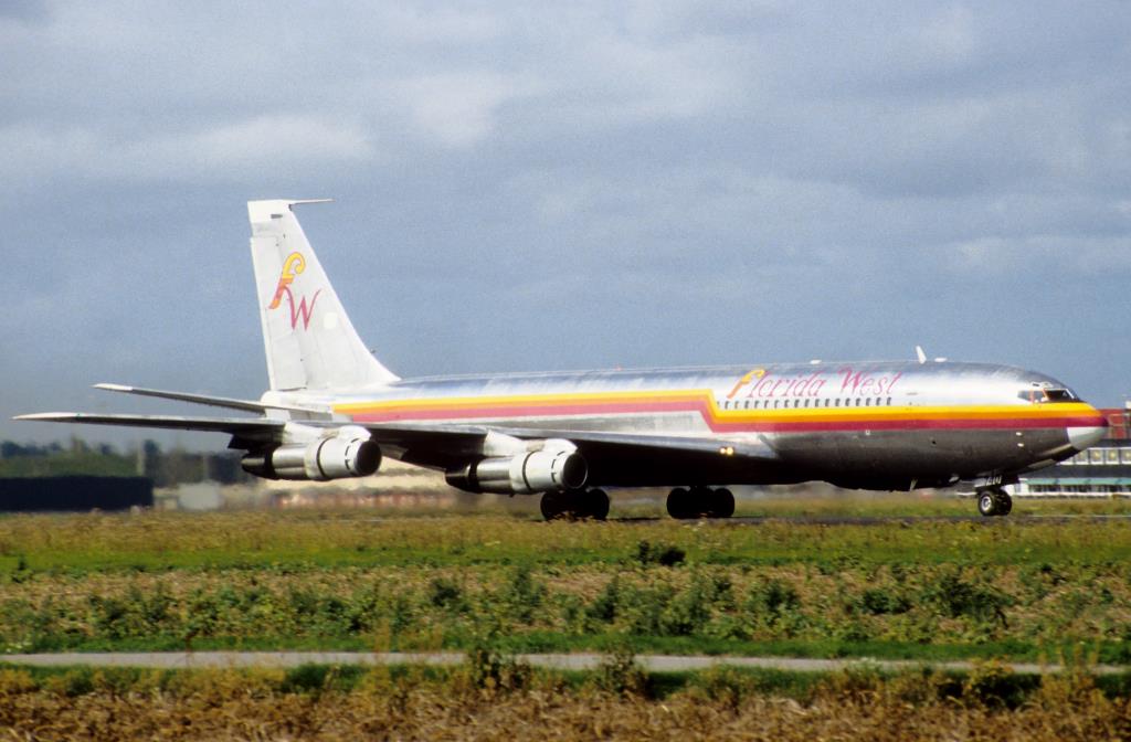 Photo of aircraft N740FW operated by Florida West International Airways