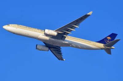 Photo of aircraft HZ-AQK operated by Saudi Arabian Airlines