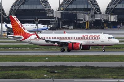 Photo of aircraft VT-EXI operated by Air India