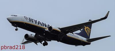 Photo of aircraft EI-EKX operated by Ryanair