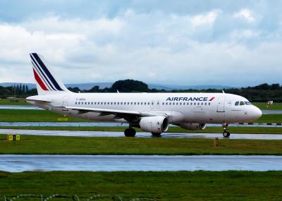 Photo of aircraft F-HEPA operated by Air France
