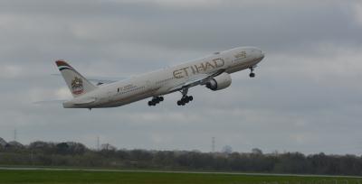 Photo of aircraft A6-ETJ operated by Etihad Airways