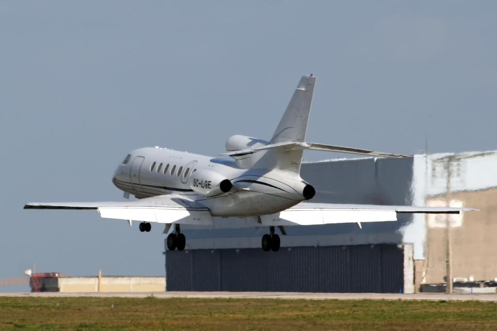 Photo of aircraft 3C-LGE operated by Guinea Ecuatorial Airlines - GEASA