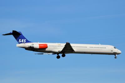 Image of aircraft registration SE-DIL - A MD-81 operated by SAS Scandinavian Airlines