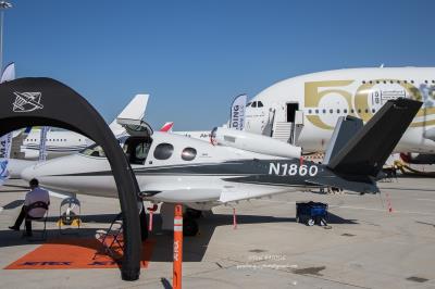 Photo of aircraft N1860 operated by Cirrus Middle East Inc Trustee