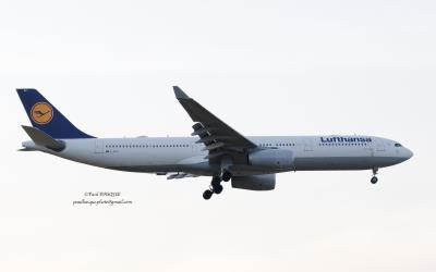 Image of aircraft registration D-AIKK - A A330-343 operated by Lufthansa