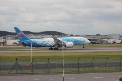 Image of aircraft registration B-2725 - A 787-8 Dreamliner operated by China Southern Airlines
