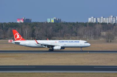 Image of aircraft registration TC-JSS - A A321-231(WL) operated by Turkish Airlines