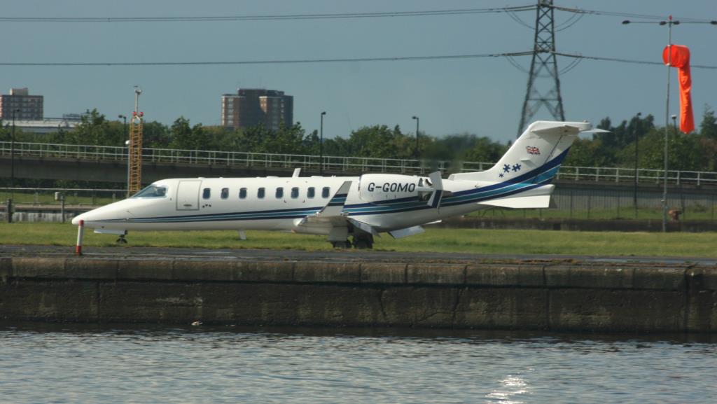 Photo of aircraft G-GOMO operated by Air Partner Private Jets Ltd