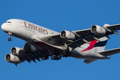 Photo of aircraft A6-EDV operated by Emirates