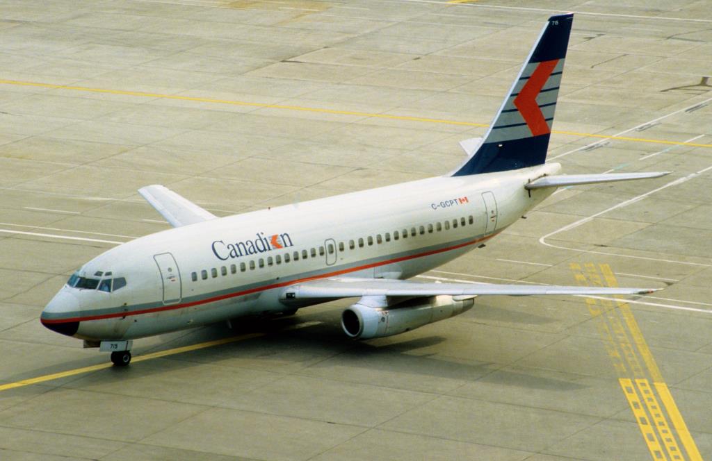 Photo of aircraft C-GCPT operated by Canadian Airlines International