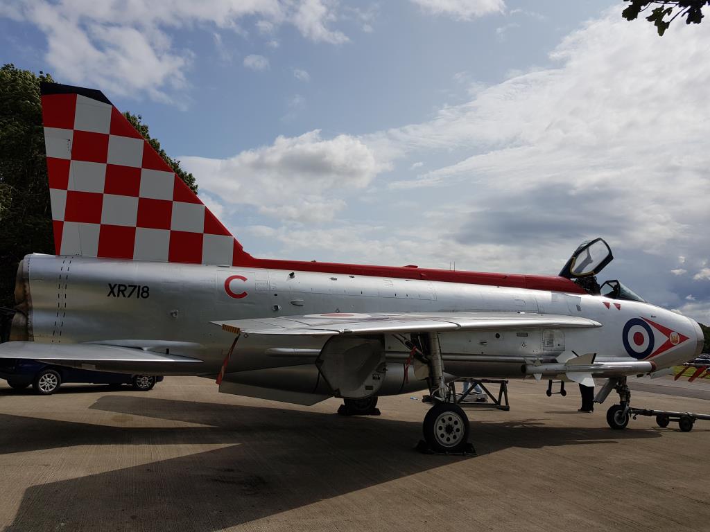 Photo of aircraft XR718 operated by Royal Air Force