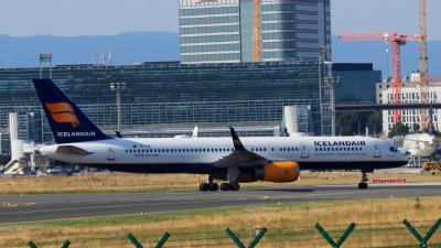Photo of aircraft TF-FIA operated by Icelandair