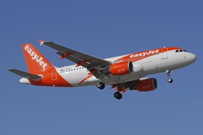 Photo of aircraft G-EZFV operated by easyJet