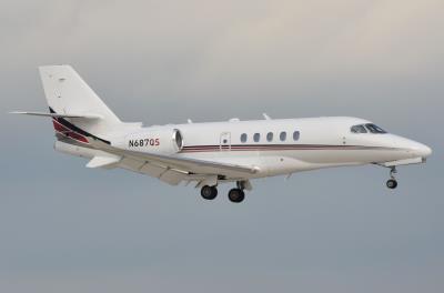 Photo of aircraft N687QS operated by NetJets