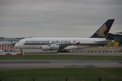 Photo of aircraft 9V-SKZ operated by Singapore Airlines