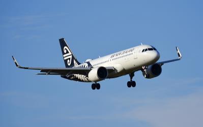 Photo of aircraft ZK-NHE operated by Air New Zealand