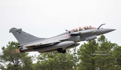Photo of aircraft 347 (F-UHFN) operated by French Air Force-Armee de lAir