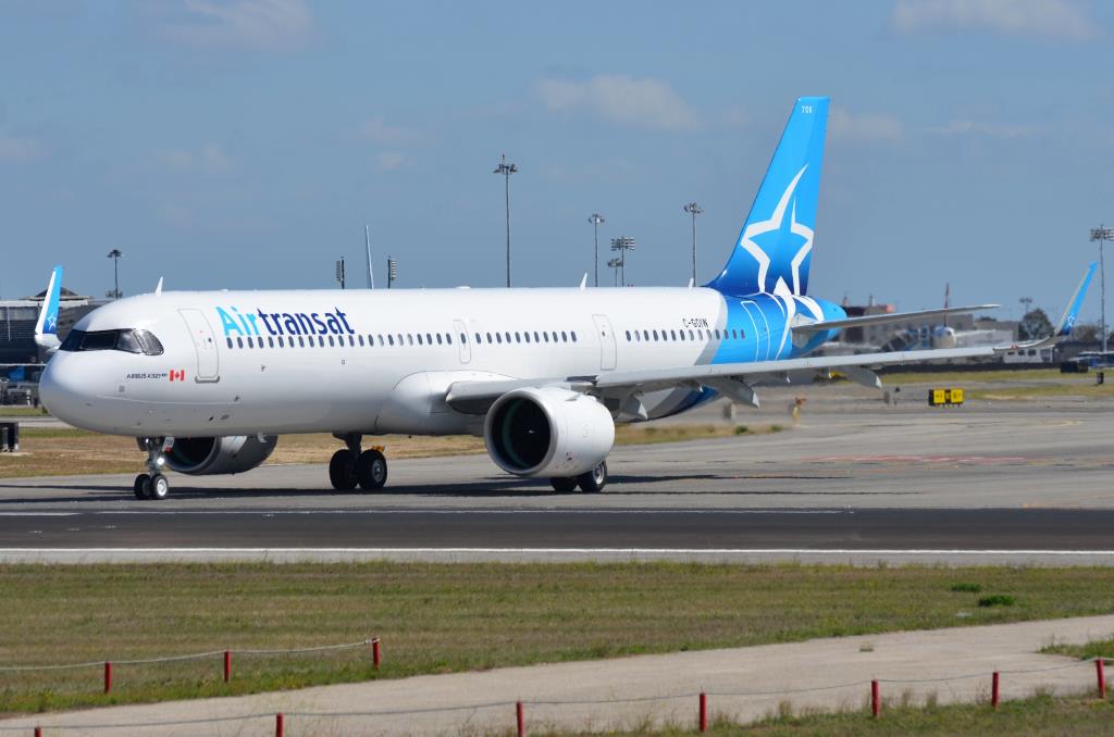 Photo of aircraft C-GOIW operated by Air Transat