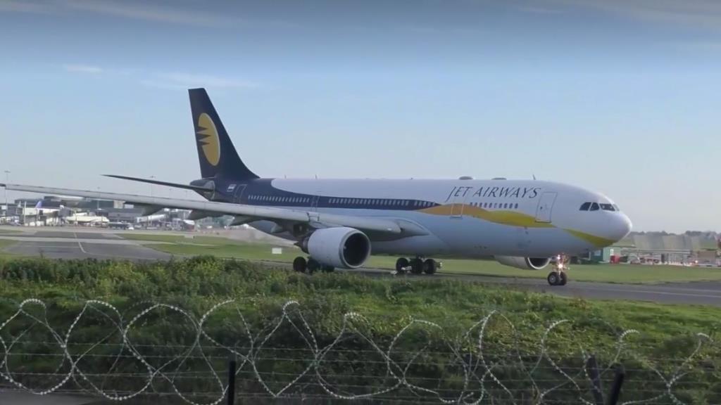 Photo of aircraft VT-JWP operated by Jet Airways