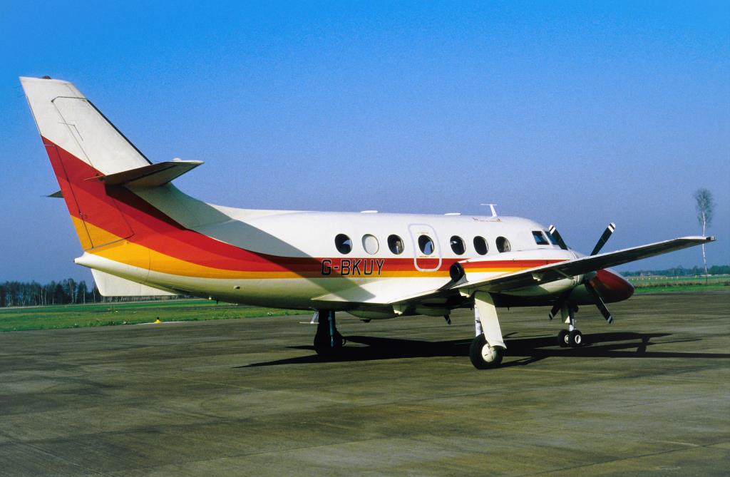 Photo of aircraft G-BKUY operated by McAlpine Aviation Ltd
