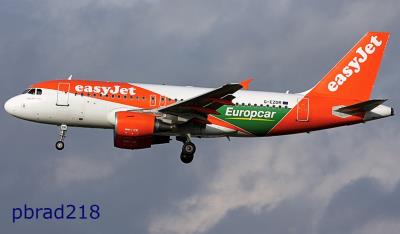 Photo of aircraft G-EZDR operated by easyJet