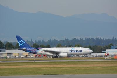 Photo of aircraft C-GUFR operated by Air Transat
