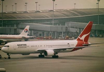 Photo of aircraft VH-OGQ operated by Qantas
