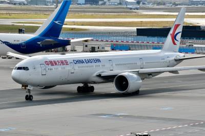 Photo of aircraft B-7365 operated by China Eastern Airlines