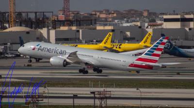 Photo of aircraft N832AA operated by American Airlines
