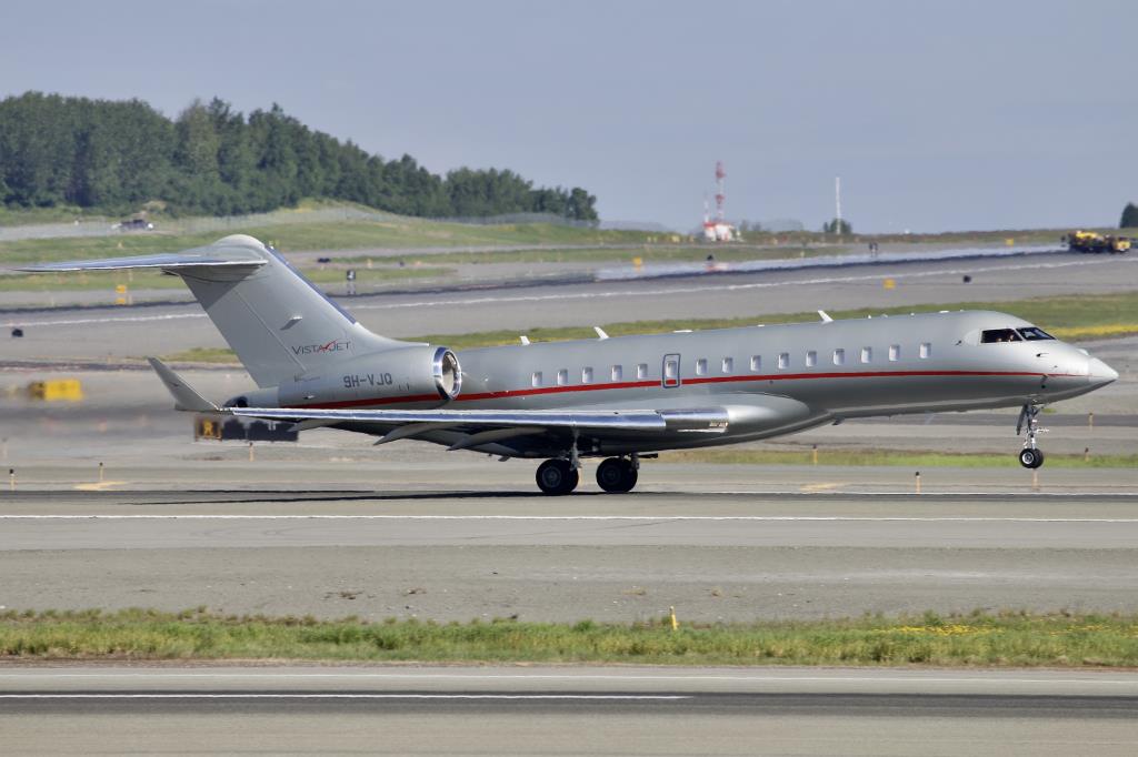 Photo of aircraft 9H-VJQ operated by VistaJet Malta